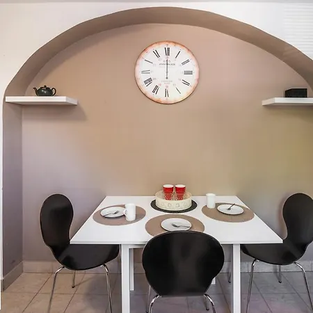 Apartment Vega *